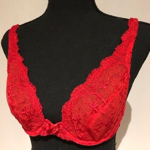 Beautiful lace bra size 34B